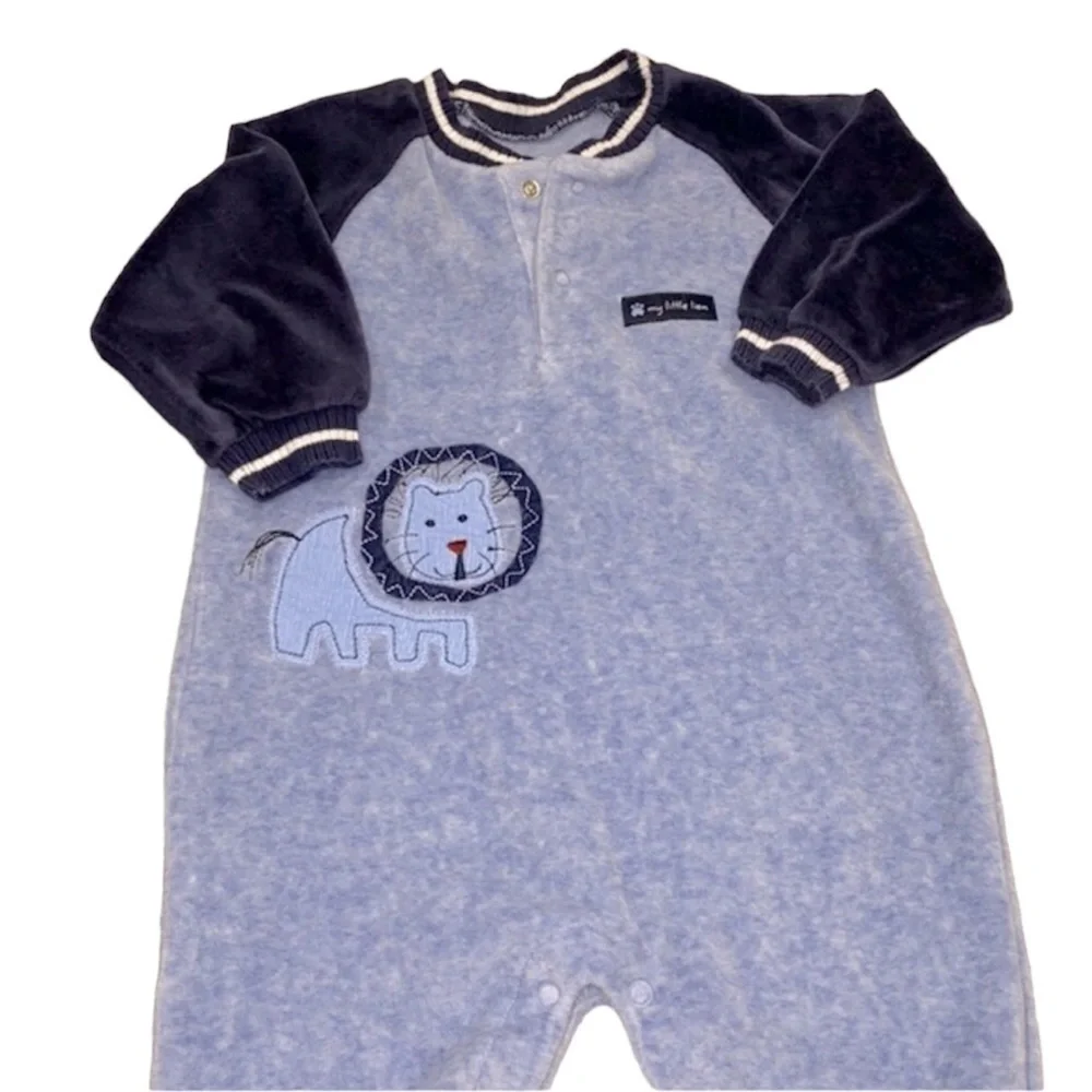 Carters one piece soft pajama onesie size 9 months
